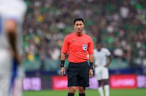 开云体育下载网址-呼和浩特队vs乌兰察布队，马宁将执法2025年内蒙古超揭幕战