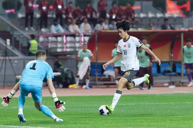 开云体育下载APP-人物小传之朱鹏宇：眼里有光的高材生 欲望即天赋