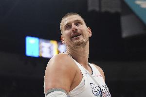 放弃3亿？考辛斯：约基奇曾说他可能在合同结束后就退役 他TM疯了